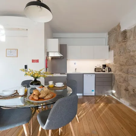 Lovelystay - Sao Domingos Apartment Porto Buitenkant foto