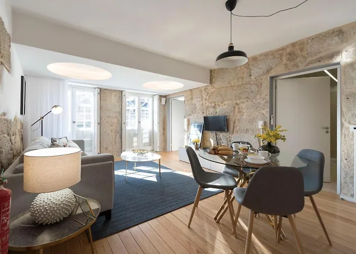 Lovelystay - Sao Domingos Apartment